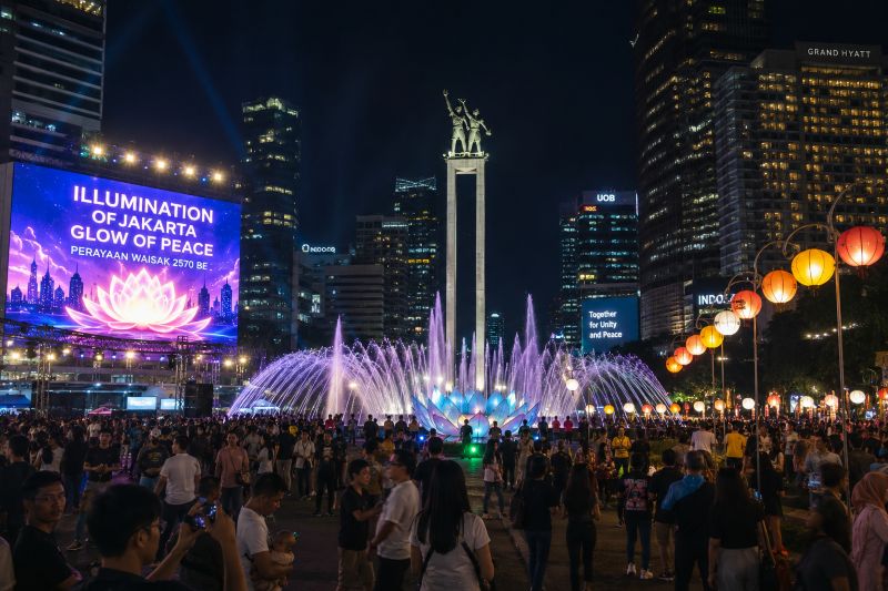 Bukan Sekadar Waisak, Jakarta Sedang Menjual Wajah Toleransi kepada Dunia