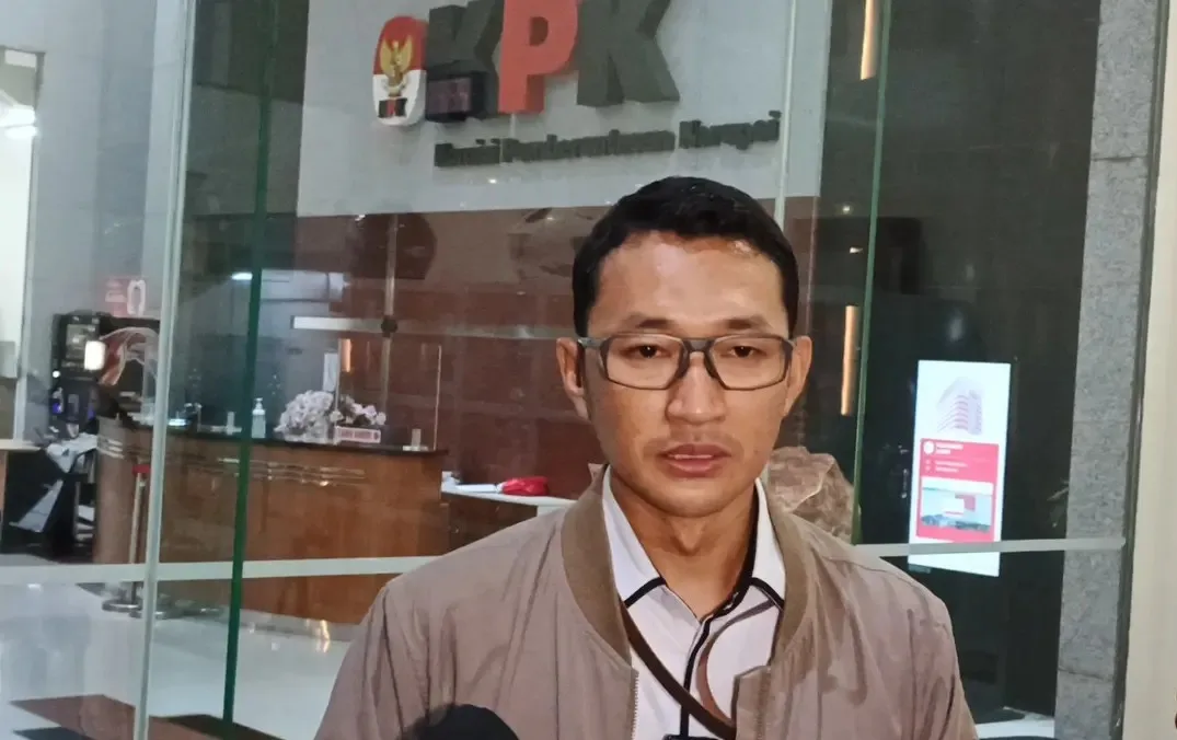 OTT KPK DI BOGOR, DIRJEN ATR/BPN DAN KEPALA KANTAH KABUPATEN BOGOR DIAMANKAN